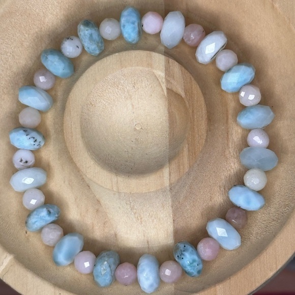 Larimar & Peruvian Pink Opal Faceted Beaded Bracelet handmade in Maui - Picture 5 of 9